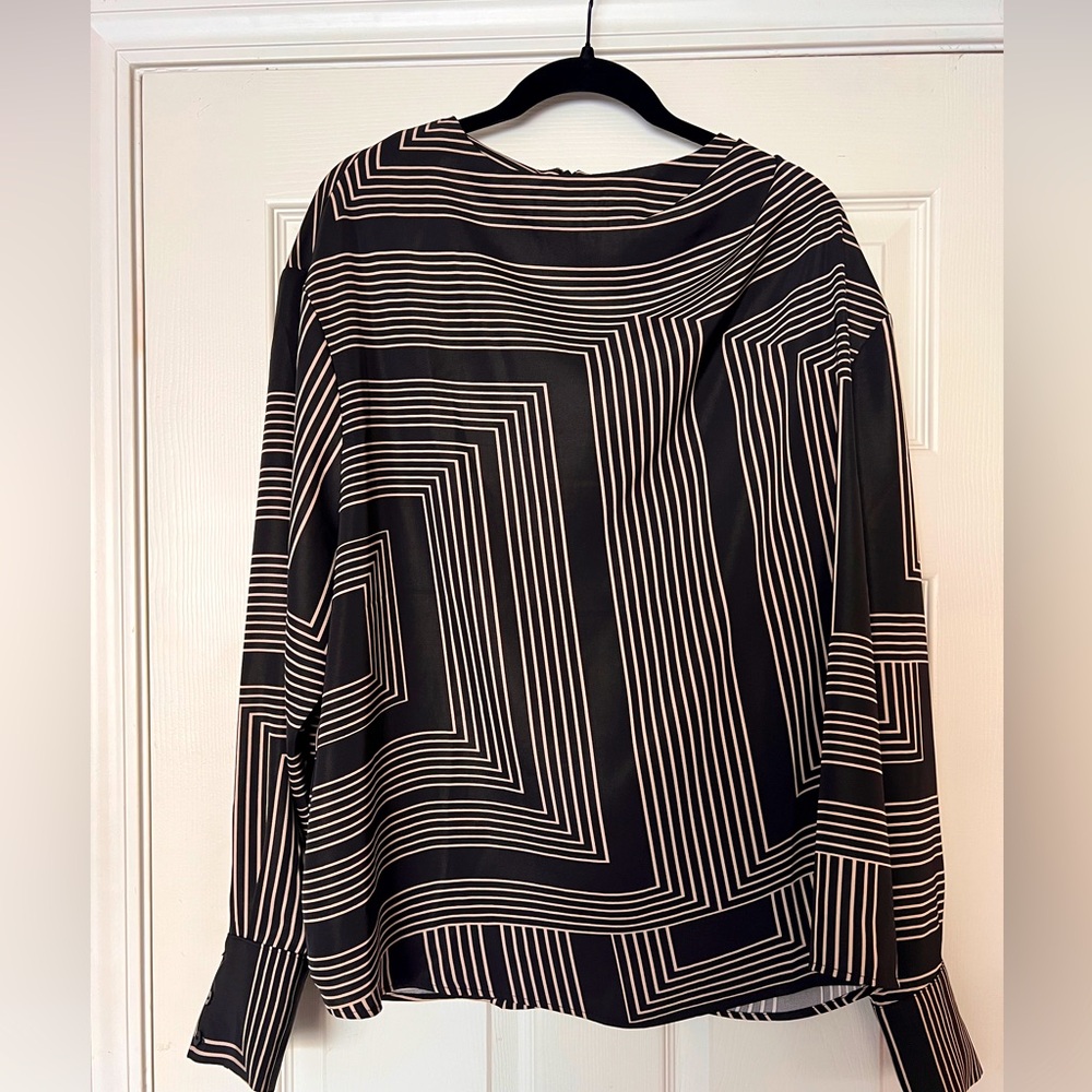 H&M Black and White Geometric Blouse